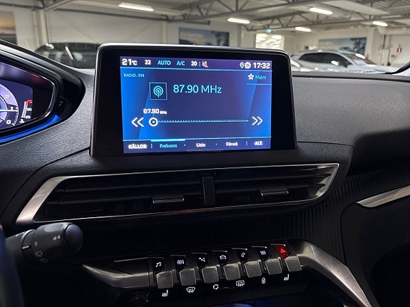 Peugeot 5008 11 of 16