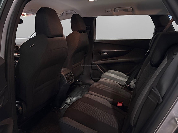 Peugeot 5008 9 of 16