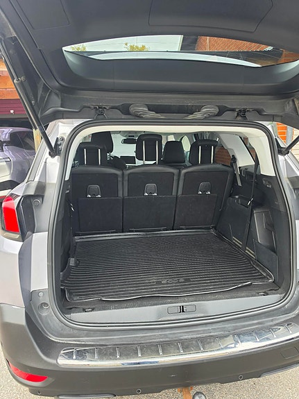 Peugeot 5008 8 of 8