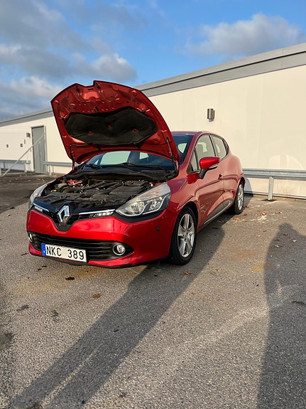 Renault Clio 8 of 18