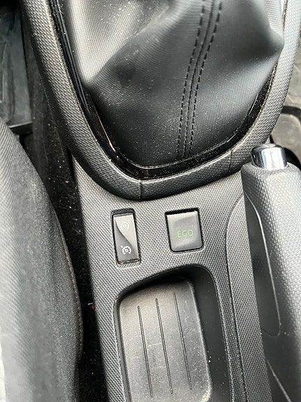 Renault Clio 10 of 18