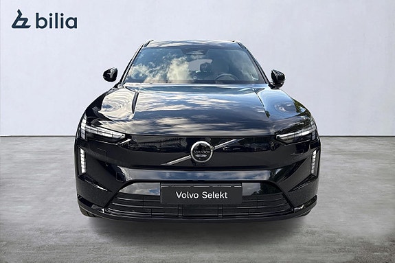 Volvo EX90 6 of 23