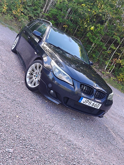 BMW 520d 10 of 13