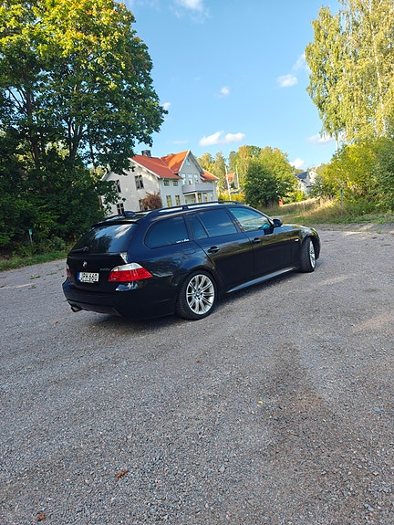 BMW 520d 11 of 13