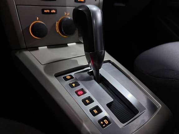 Opel Astra 19 of 24