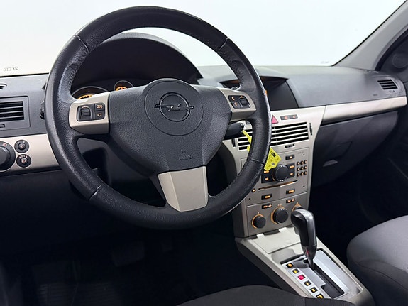 Opel Astra 11 of 24