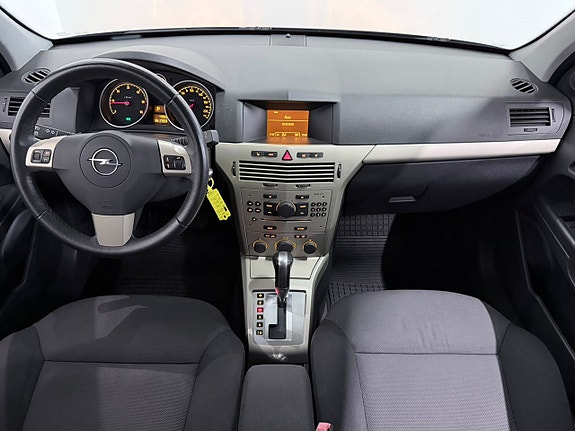 Opel Astra 14 of 24