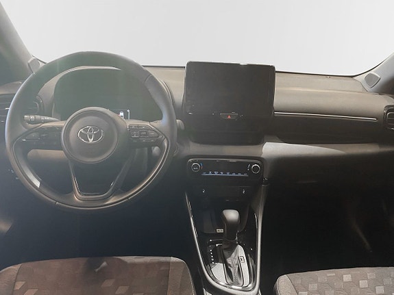 Toyota Yaris 8 of 10