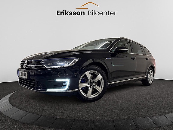 Volkswagen Passat 9 of 25
