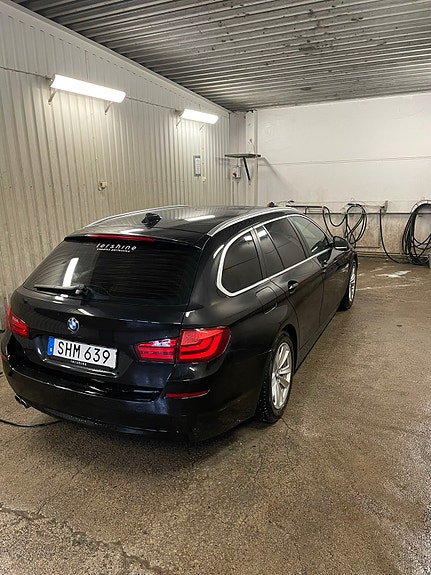 BMW 520d 2 of 11