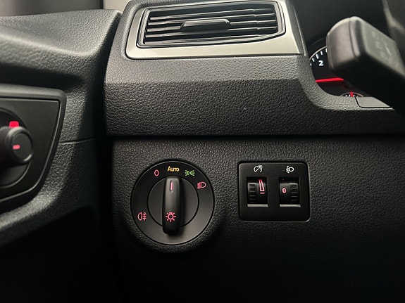 Volkswagen Caddy 25 of 29