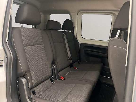 Volkswagen Caddy 15 of 29