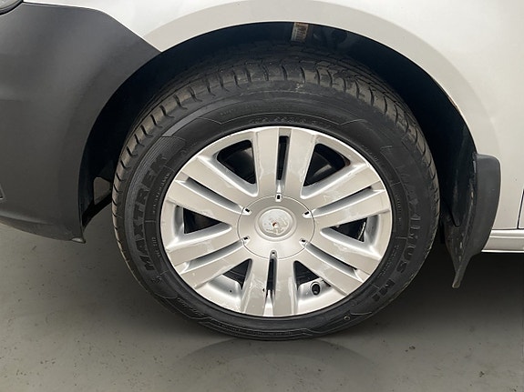 Volkswagen Caddy 29 of 29