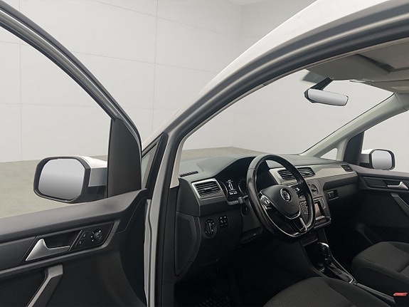 Volkswagen Caddy 18 of 29