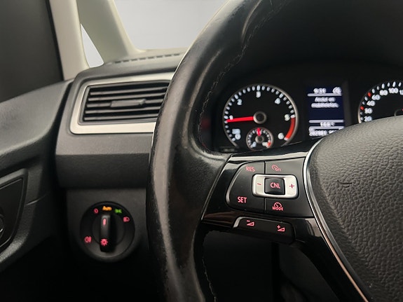 Volkswagen Caddy 23 of 29