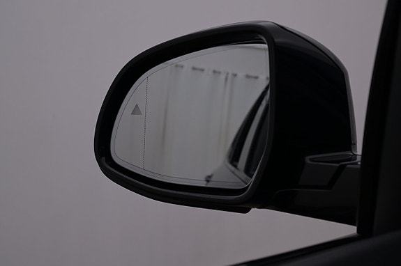 BMW iX3 23 of 27
