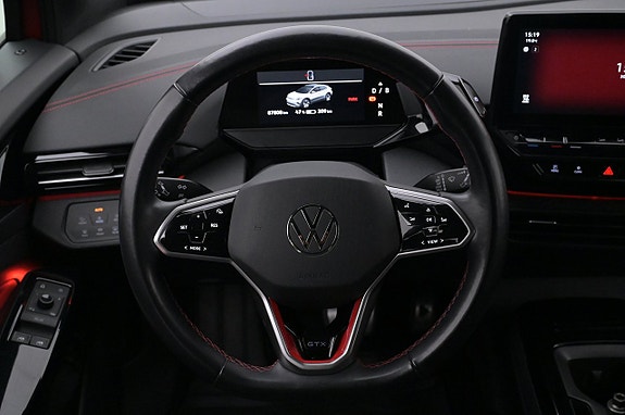Volkswagen ID.4 GTX 7 of 27