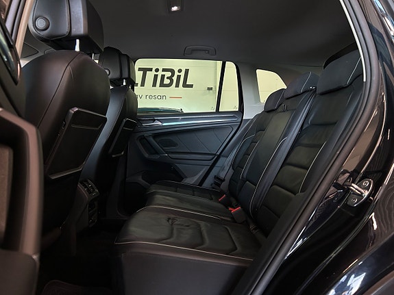 Volkswagen Tiguan 14 of 30