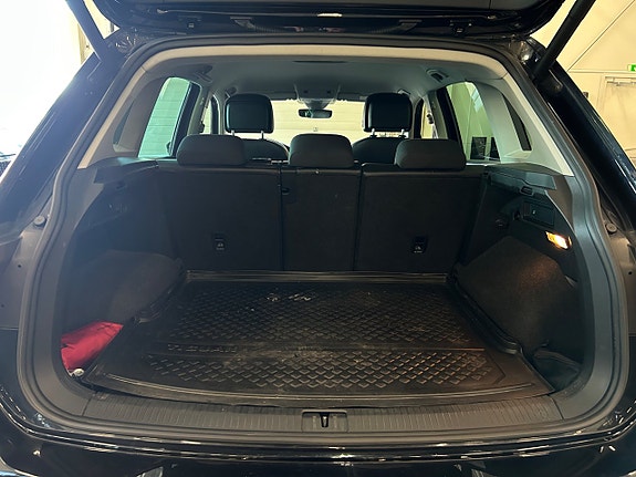 Volkswagen Tiguan 11 of 30