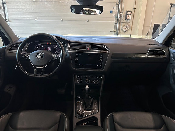 Volkswagen Tiguan 15 of 30