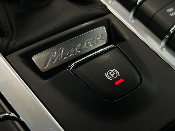 Porsche Macan S 27 of 30