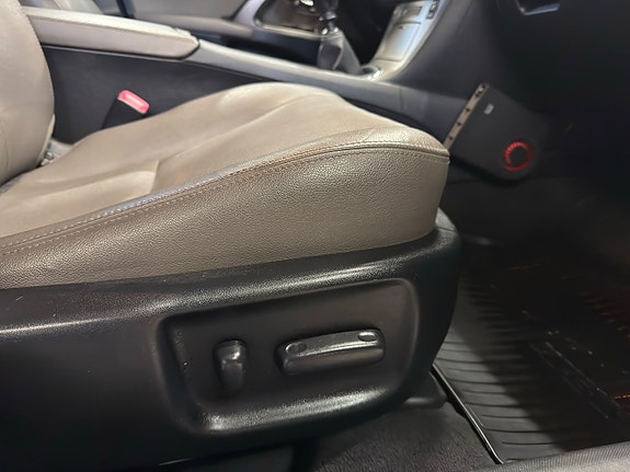 Toyota Avensis 11 of 19