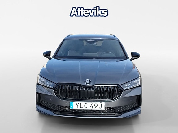 Skoda Superb 8 of 15