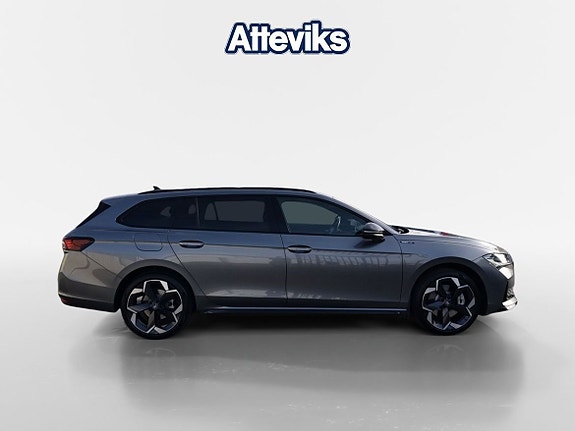 Skoda Superb 2 of 15