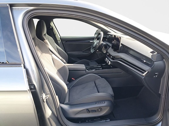 Skoda Superb 15 of 15