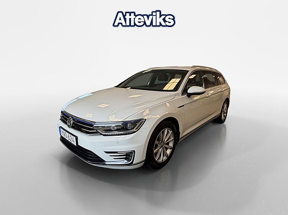 Volkswagen Passat 7 of 15