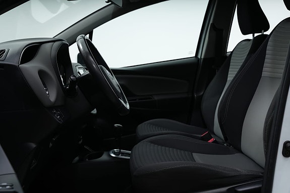 Toyota Yaris 12 of 22