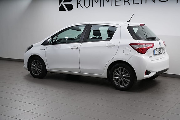 Toyota Yaris 5 of 22