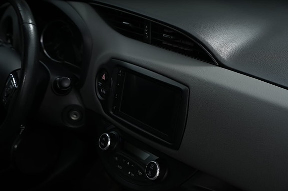 Toyota Yaris 21 of 22