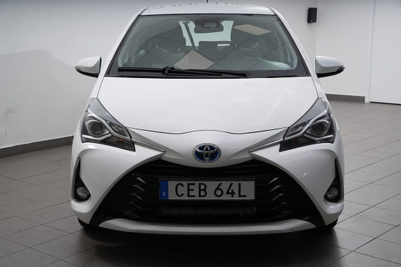 Toyota Yaris 7 of 22
