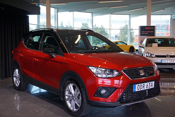 Seat Arona 2 of 16