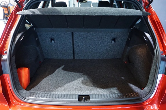 Seat Arona 16 of 16