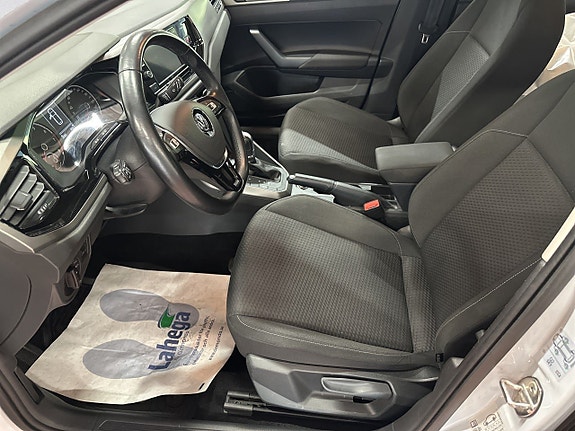 Volkswagen Polo 10 of 16