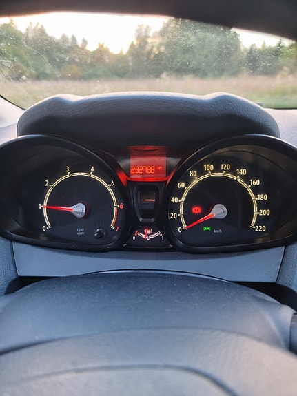Ford Fiesta 8 of 9