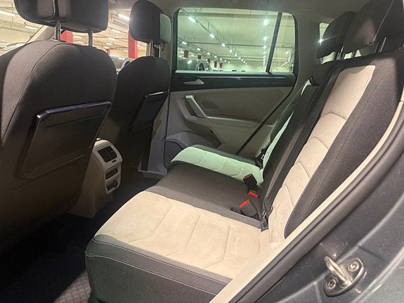 Volkswagen Tiguan 6 of 15