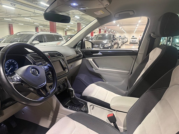 Volkswagen Tiguan 7 of 15