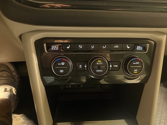 Volkswagen Tiguan 10 of 15