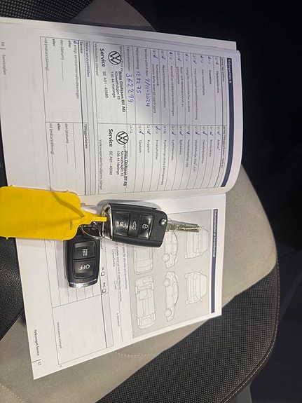 Volkswagen Tiguan 12 of 15
