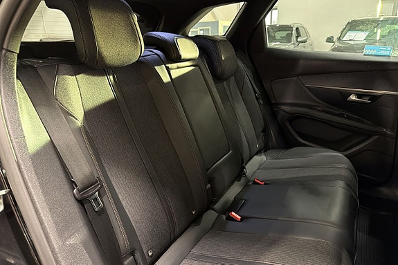 Peugeot 3008 17 of 19