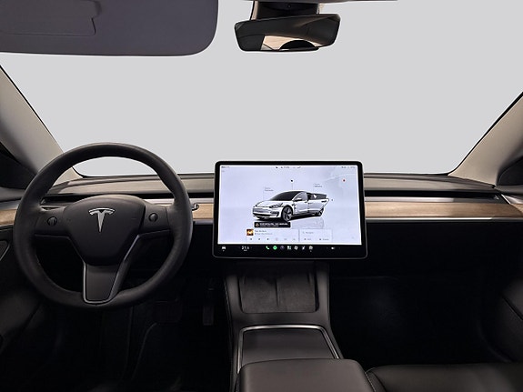 Tesla Model 3 7 of 17