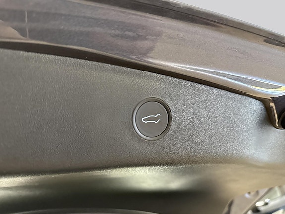 Tesla Model 3 16 of 17