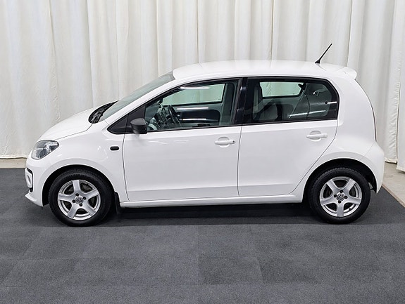 Volkswagen UP! 2 of 11
