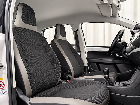Volkswagen UP! 9 of 11