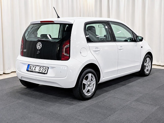 Volkswagen UP! 4 of 11