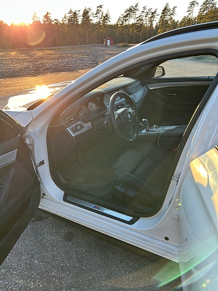 BMW 520d 9 of 14