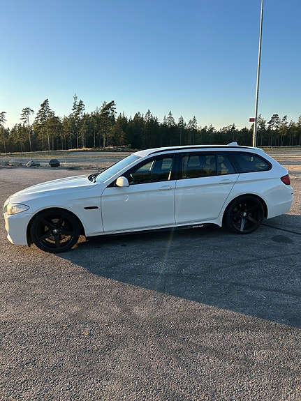 BMW 520d 2 of 14